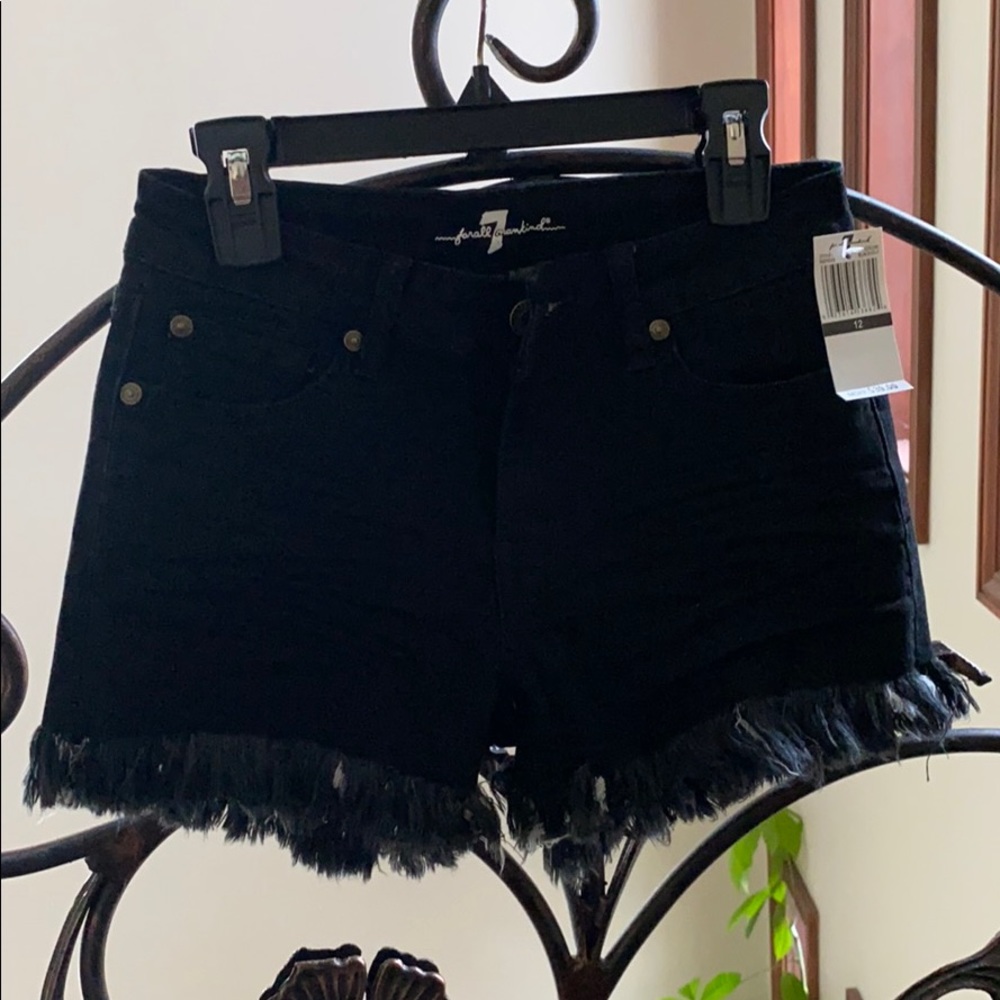 Girls 7 for all mankind Jean shorts